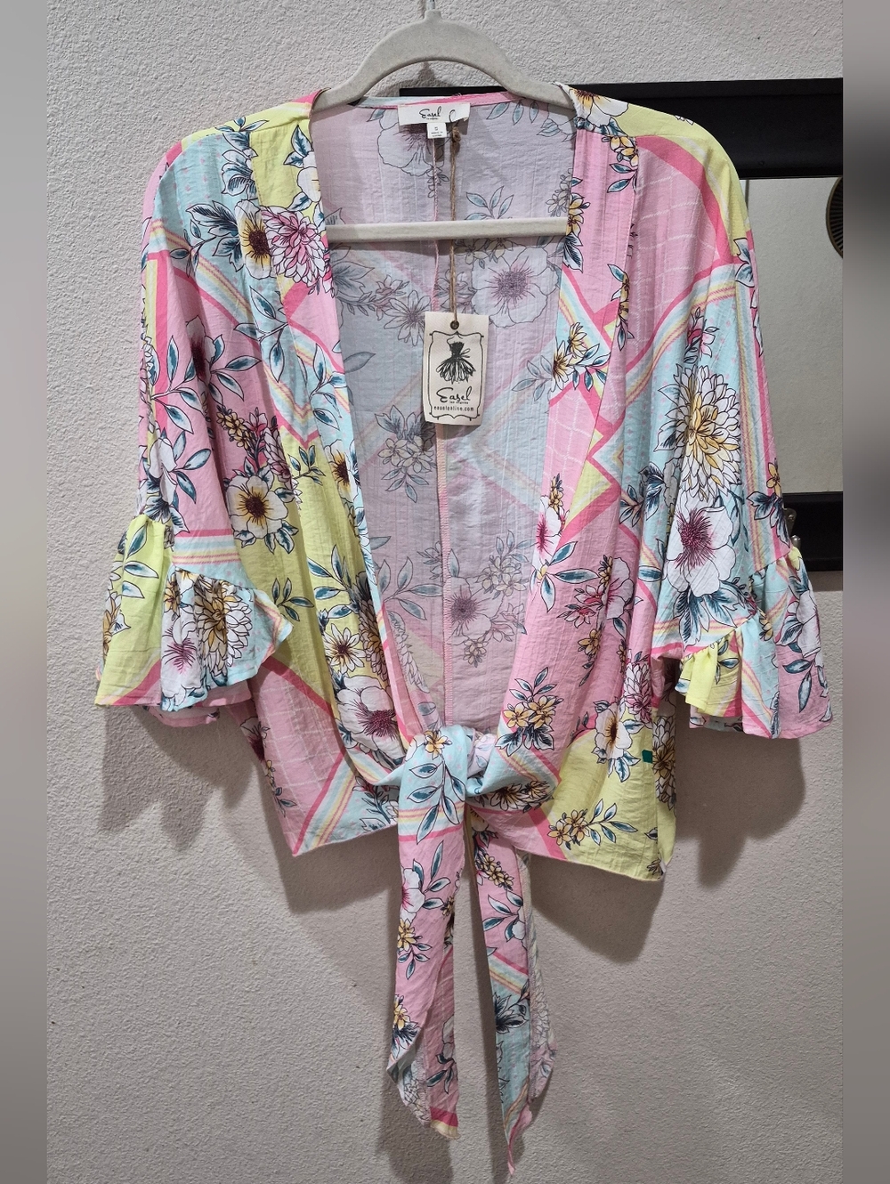 Easel Los Angeles Floral Patchwork Tie Front Kimono Size Small NWT